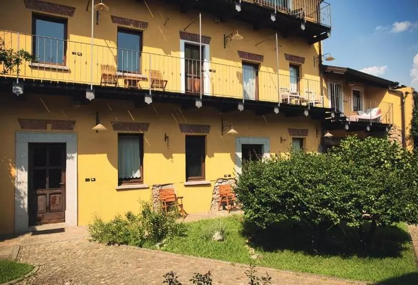 ペンション Robin S Nest