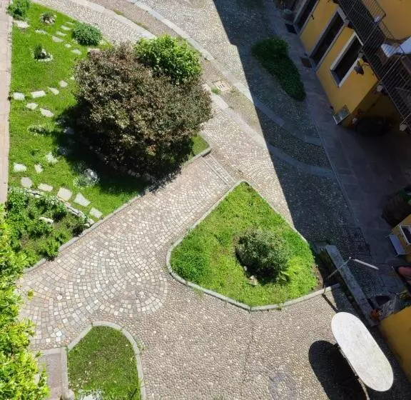 ペンション Robin S Nest