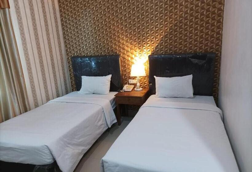 Robbani Edotel Liwa Syariah