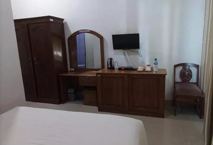 Robbani Edotel Liwa Syariah