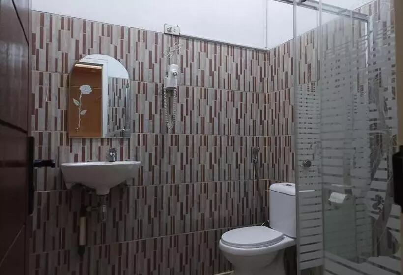 Robbani Edotel Liwa Syariah