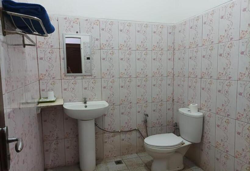 Robbani Edotel Liwa Syariah