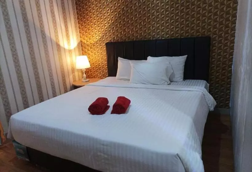 Robbani Edotel Liwa Syariah