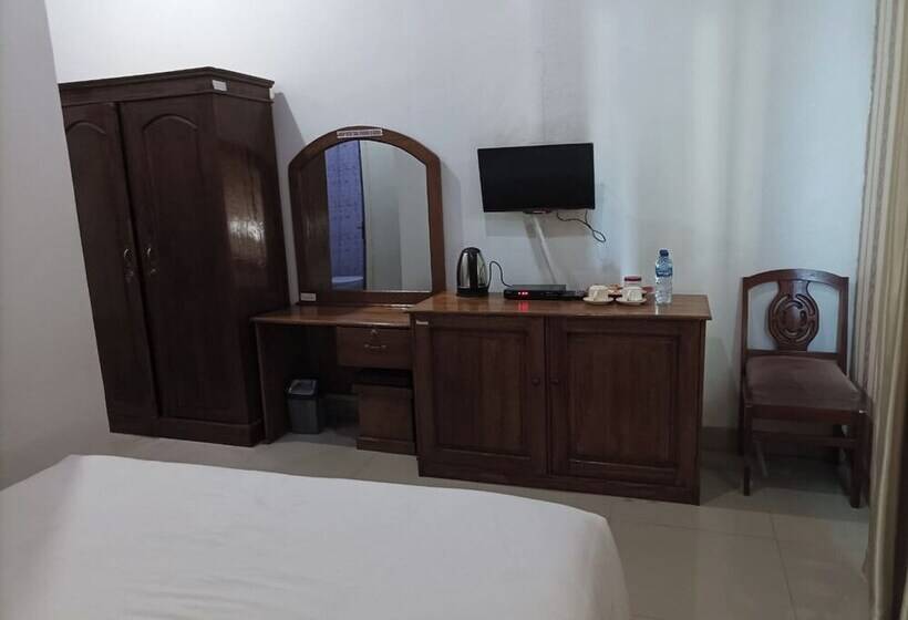 Robbani Edotel Liwa Syariah