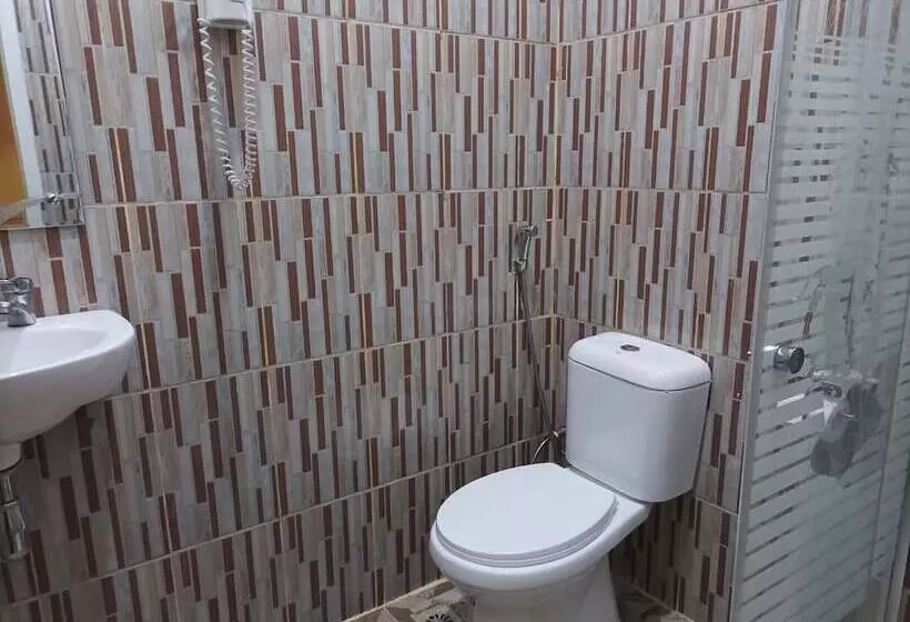 Robbani Edotel Liwa Syariah