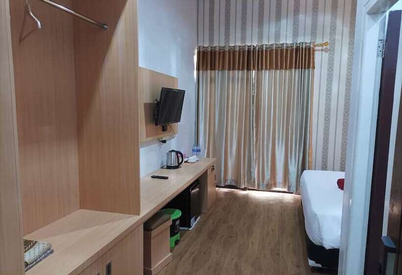 Robbani Edotel Liwa Syariah