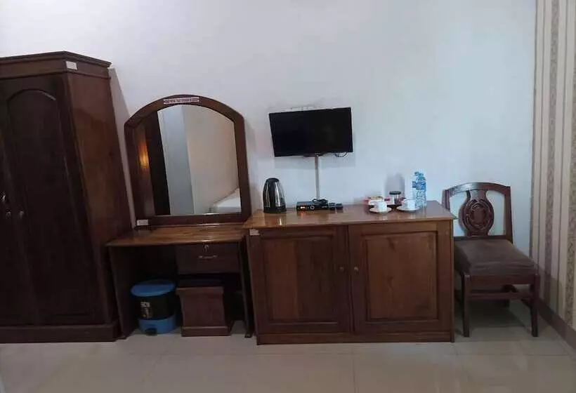 Robbani Edotel Liwa Syariah