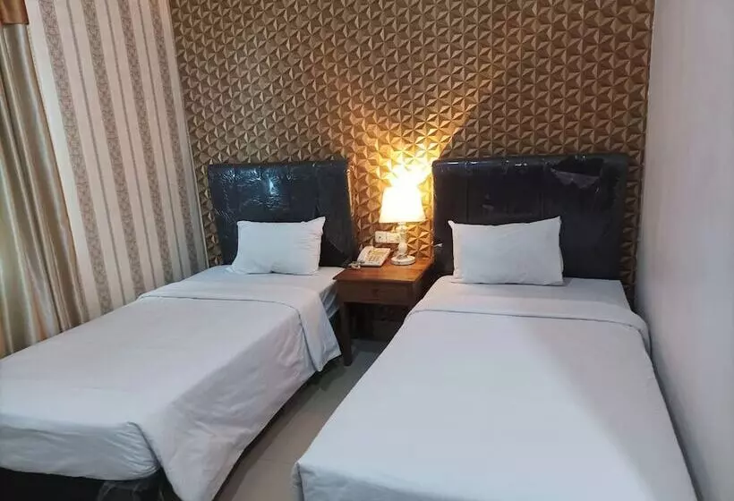 Robbani Edotel Liwa Syariah