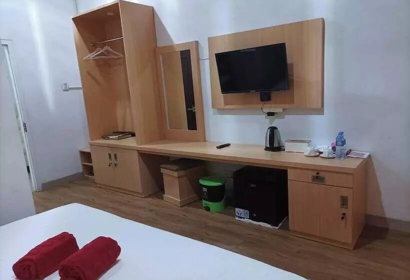 Robbani Edotel Liwa Syariah