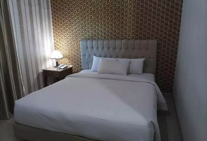 Robbani Edotel Liwa Syariah