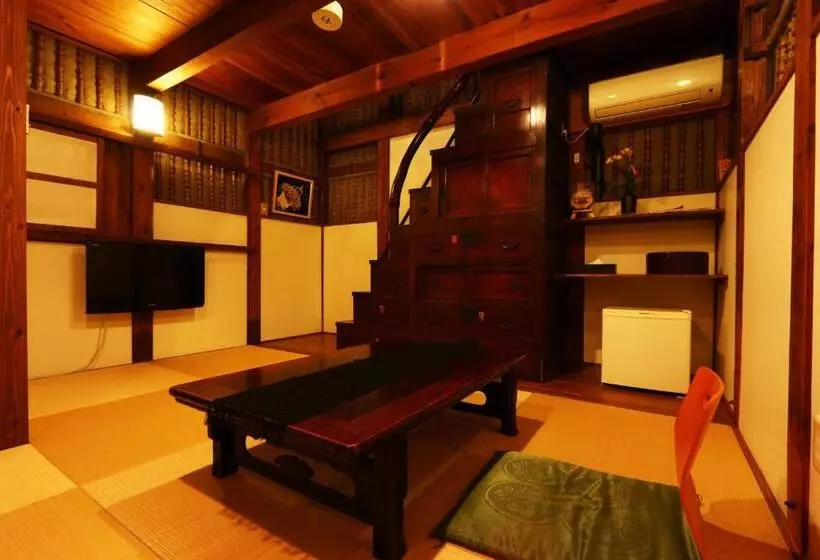 Ryokan 旗籠白忠
