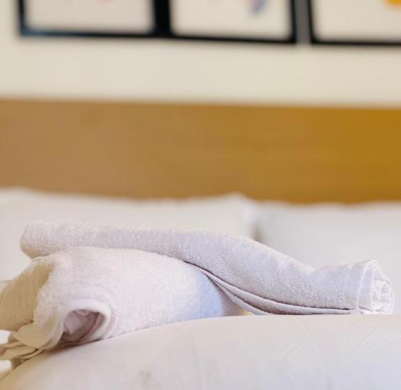 Salty Holiday Apartments