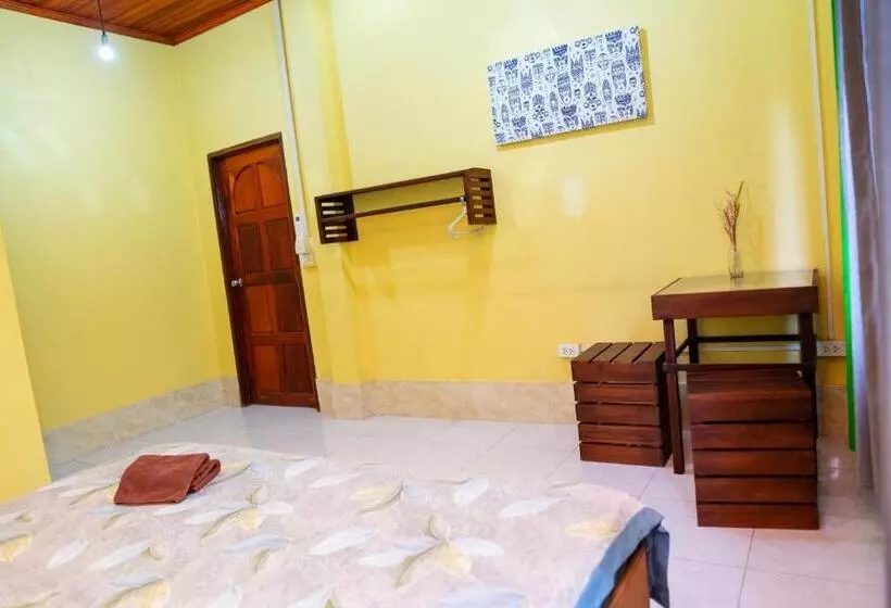 هاستل La Casa Nostra