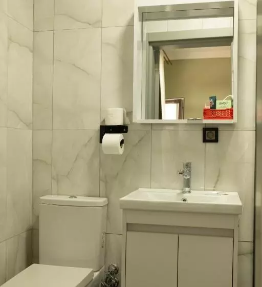 تختخواب و صبحانه Zelle Airport Boutique