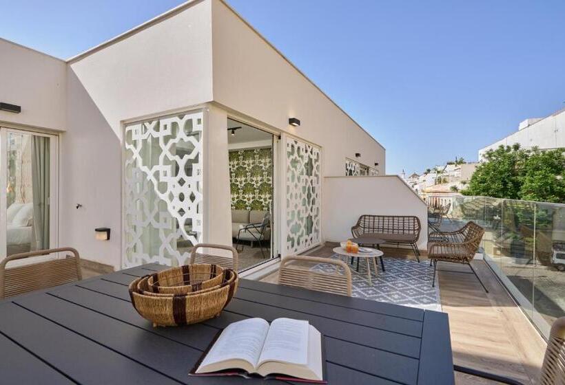 Casa Pizarro, By Homing U