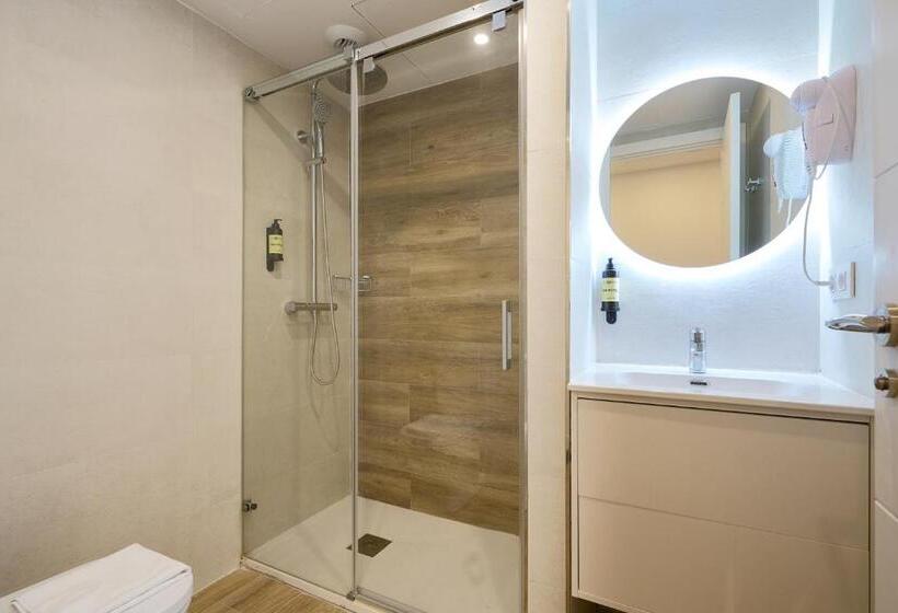 Casa Pizarro, By Homing U