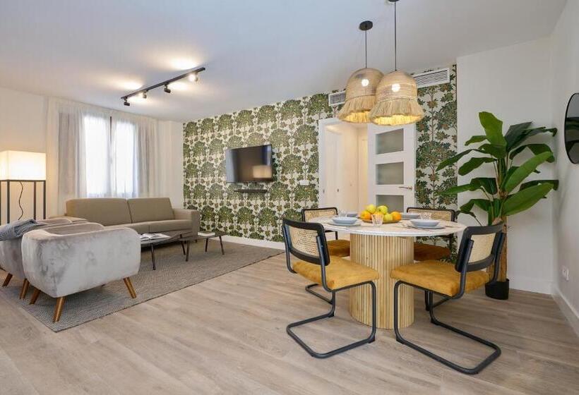 Casa Pizarro, By Homing U