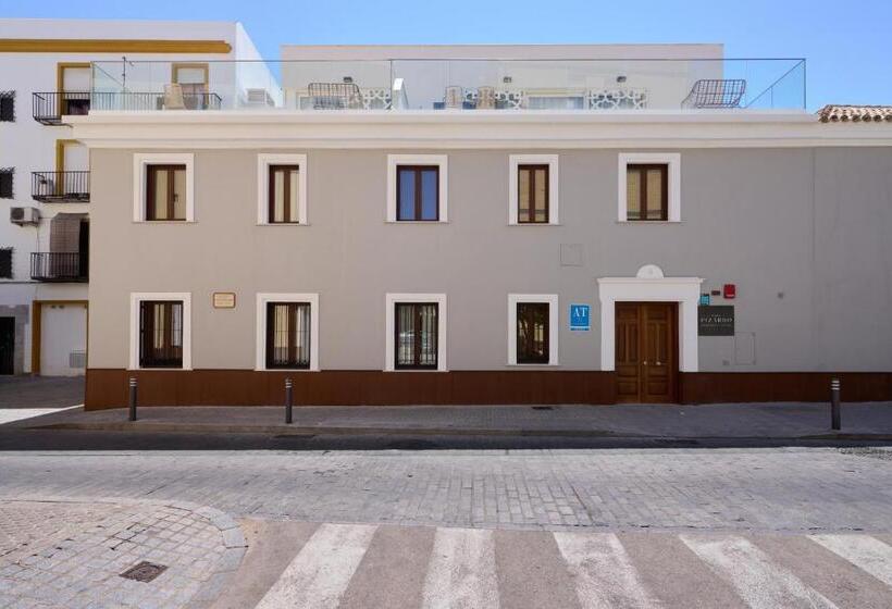 Casa Pizarro, By Homing U