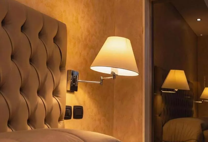 Hotelli Donna Crescenza