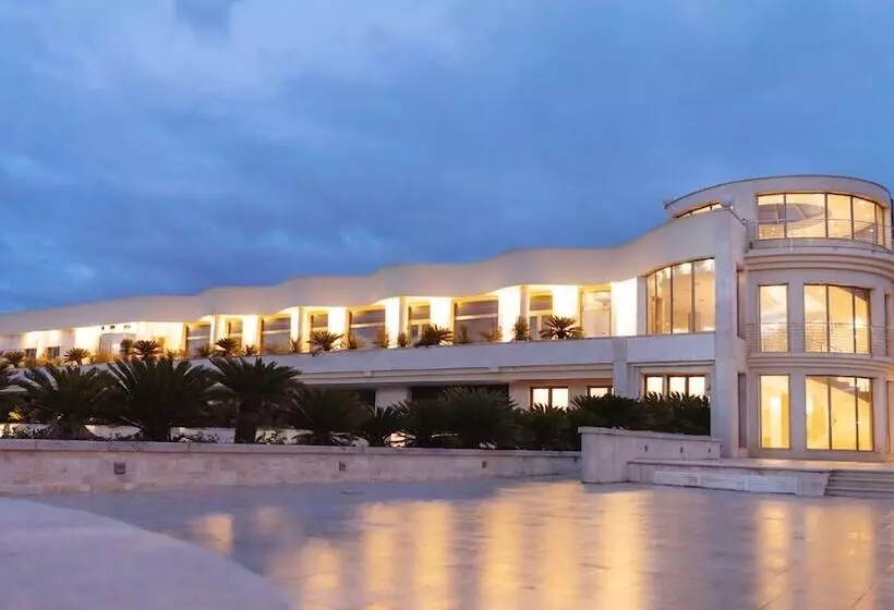 Hotelli Donna Crescenza