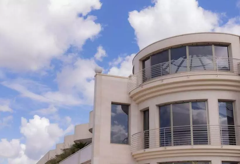 Hotelli Donna Crescenza