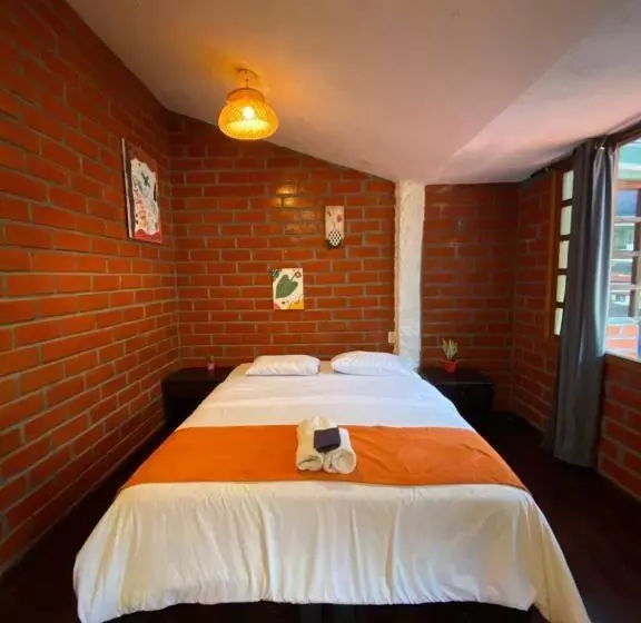 ホテル Garden House Hostal
