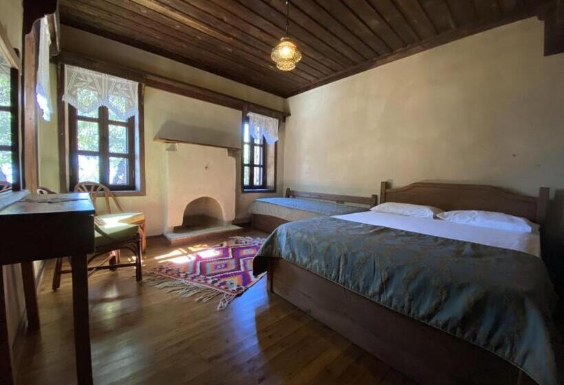 هتل Santa Stone House