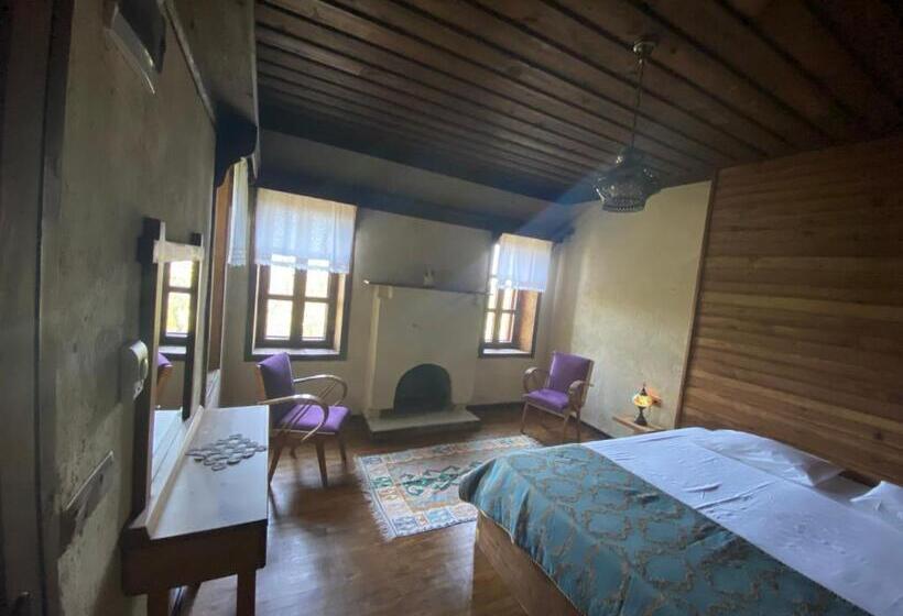 هتل Santa Stone House