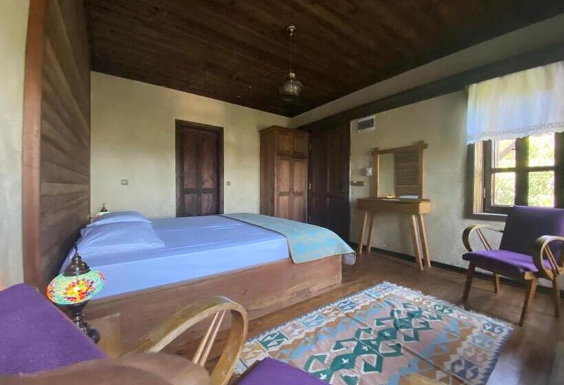 هتل Santa Stone House