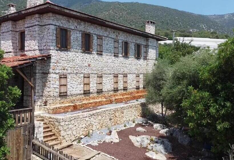 هتل Santa Stone House