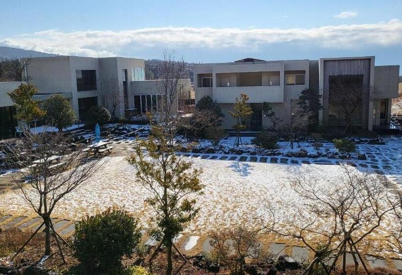 Jeju Sanlok2 Pension