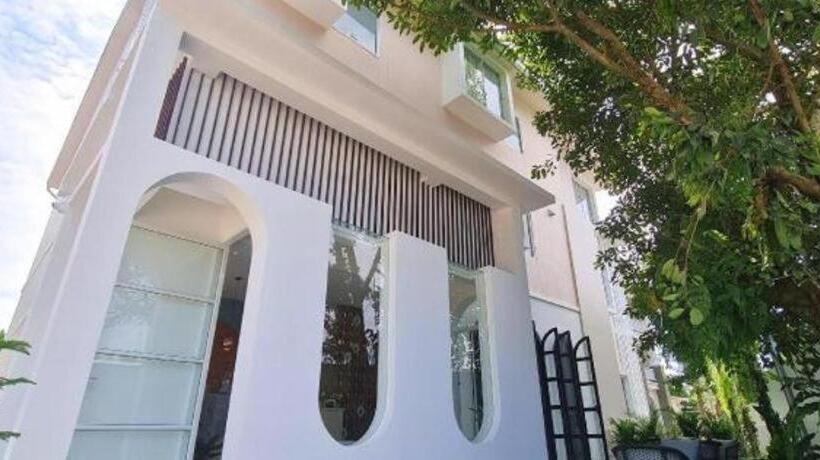 Nanlamoon Hotel โรงแรมน่านละมุน