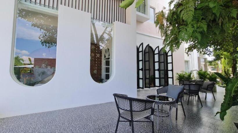 Nanlamoon Hotel โรงแรมน่านละมุน