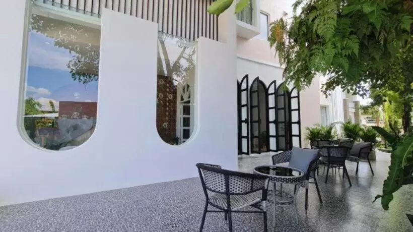 Nanlamoon Hotel โรงแรมน่านละมุน