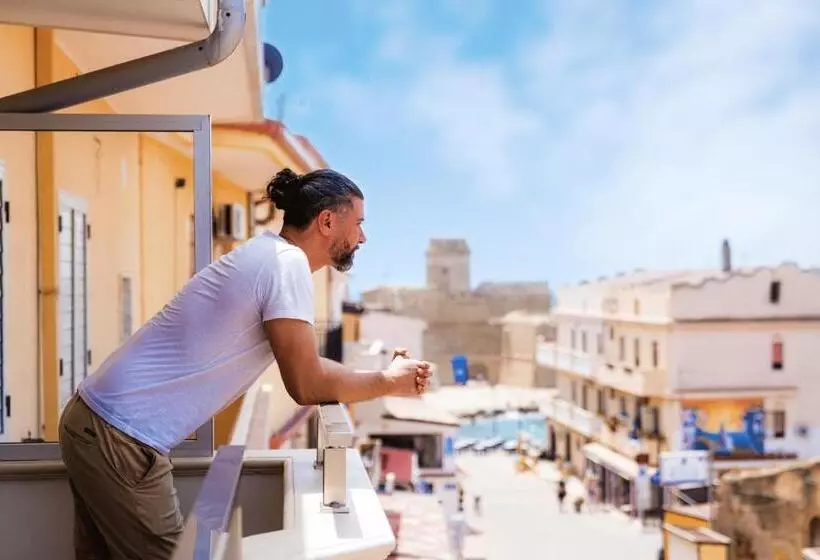 ペンション Art Boutique Rooms