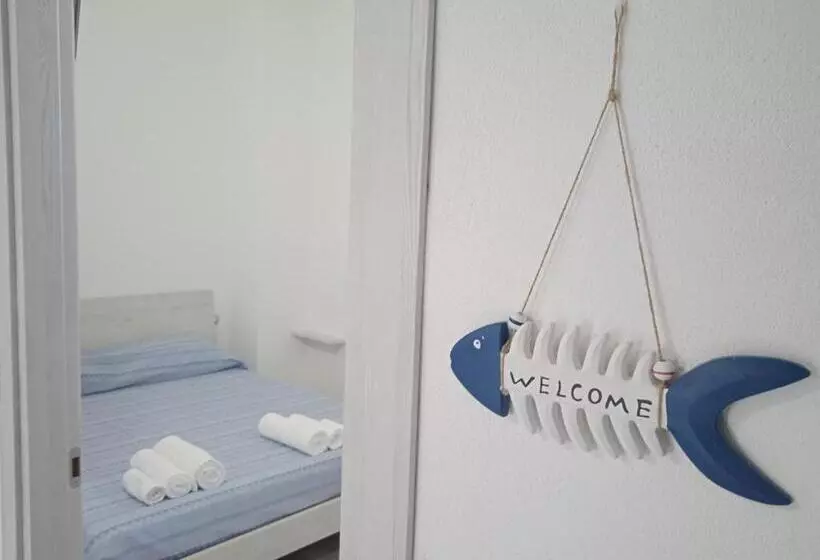 ペンション Followthesun  Camera Fronte Mare