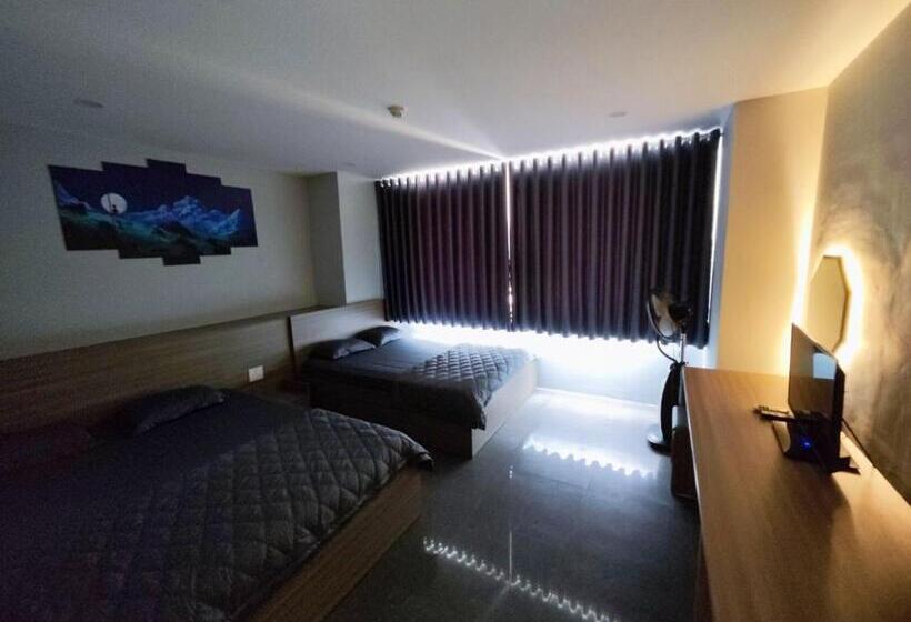 پانسیون Full House