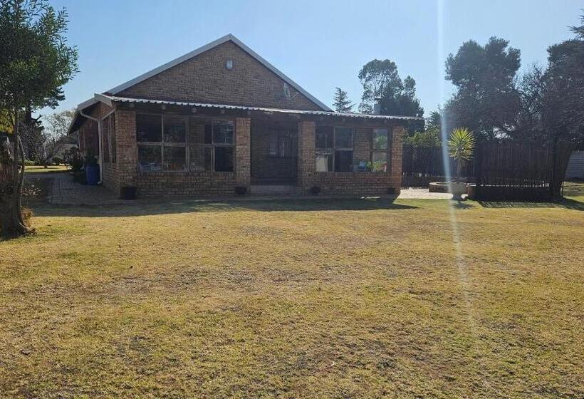 פנסיון Kwa Mimi Guesthouse