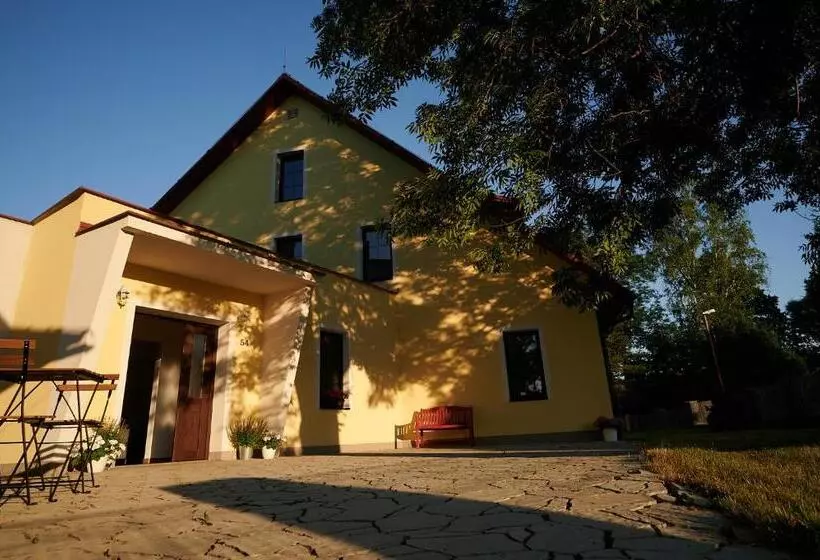 Majatalo Penzion Počátky Seč