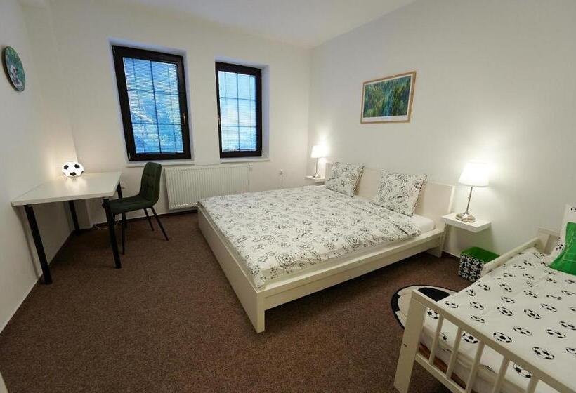 ペンション Penzion Počátky Seč