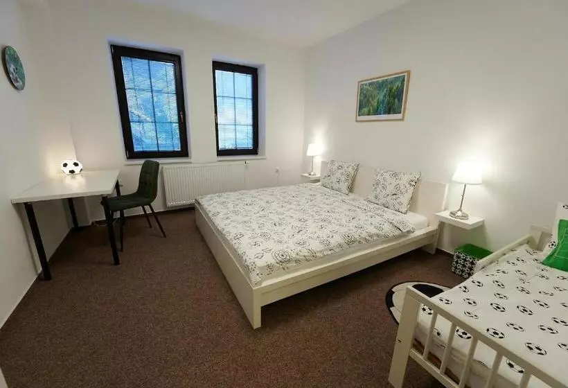 Majatalo Penzion Počátky Seč