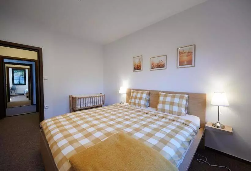 Majatalo Penzion Počátky Seč