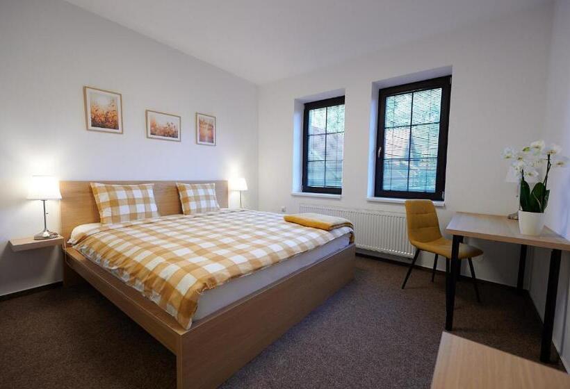 ペンション Penzion Počátky Seč