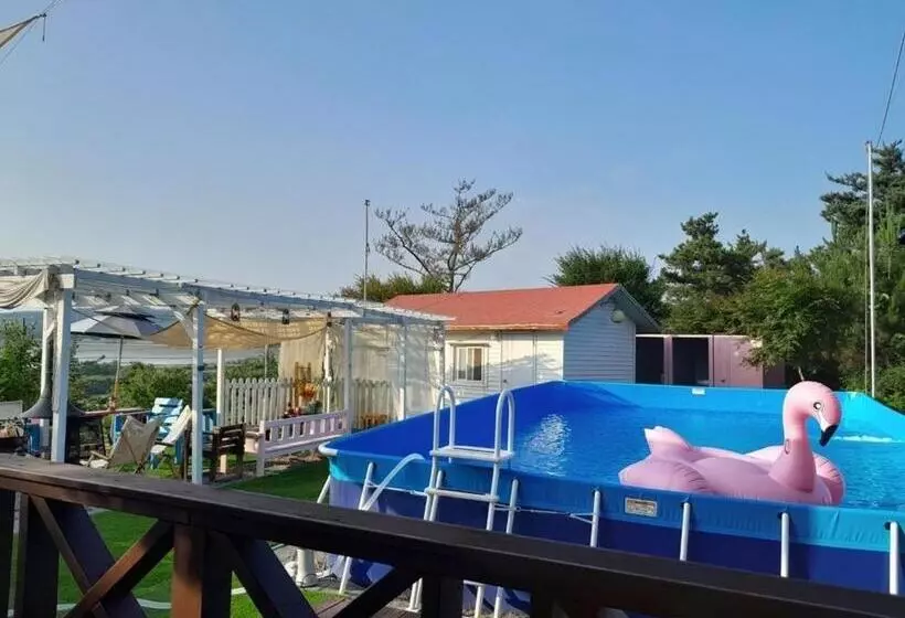 Taean Haeyang Jungwon Pension