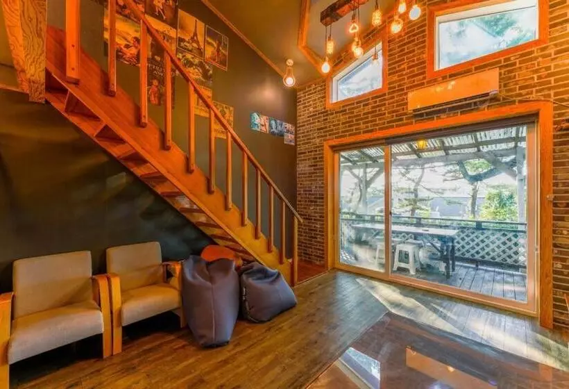 Taean Haeyang Jungwon Pension