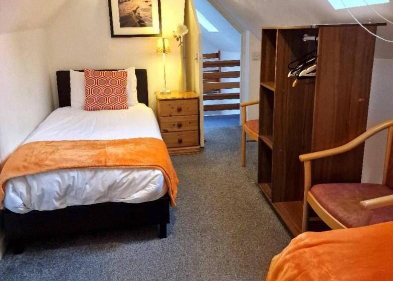 Tradesmencontact Workers Inn