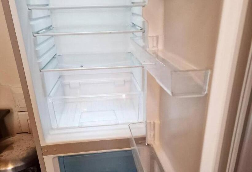 Tradesmencontact Workers Inn