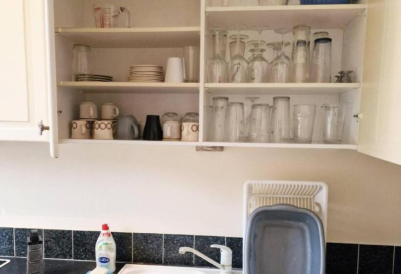 Tradesmencontact Workers Inn