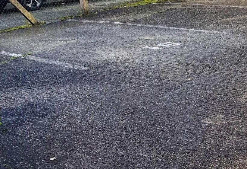 Tradesmencontact Workers Inn