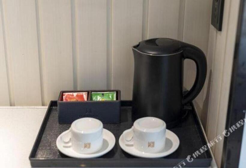 Borrman Hotel Jinan West Station Greenland Central Plaza Exhibition Center